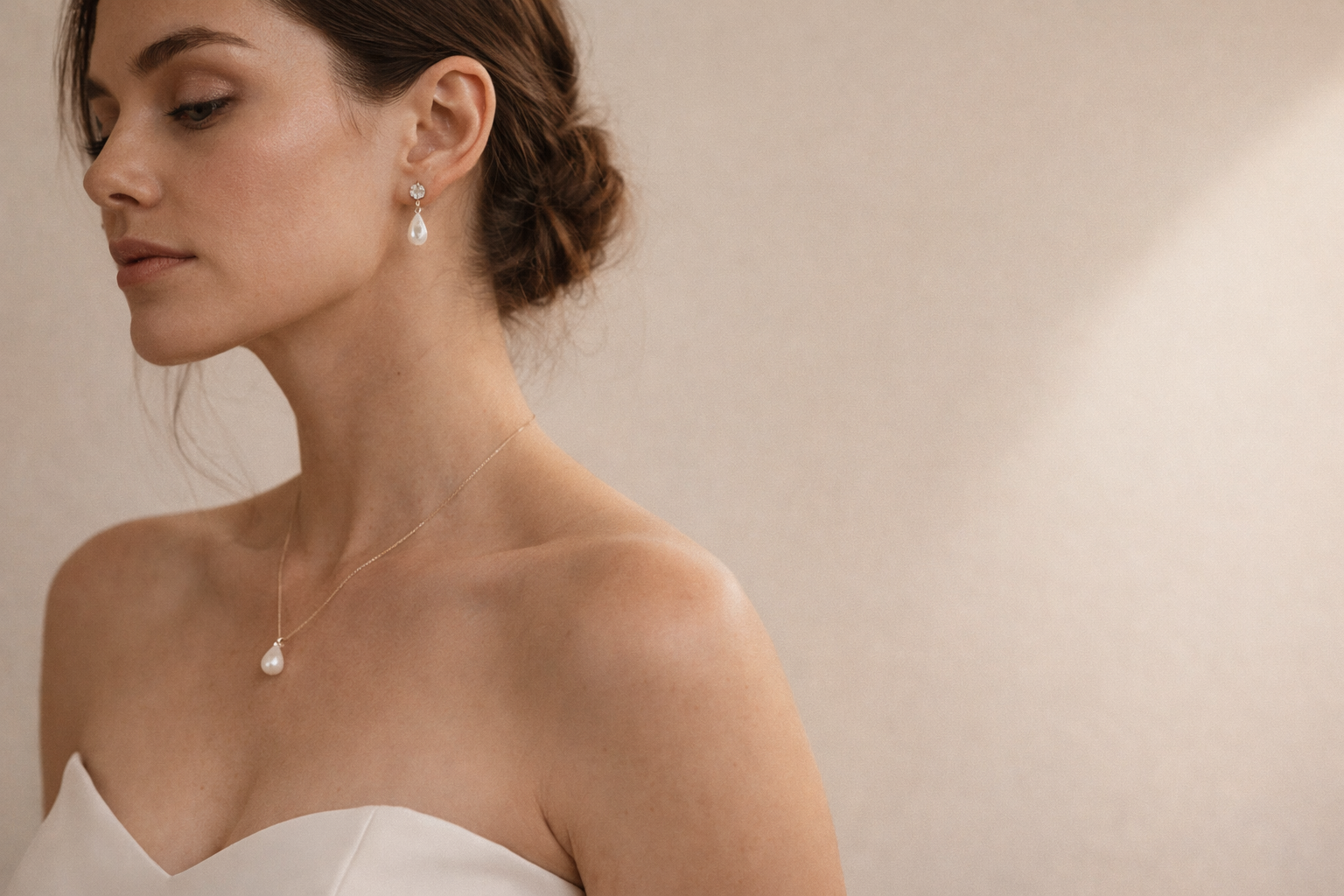 Pearl Jewelry in 2026 Shifts from 'Matching Set' to Mix-and-Stack Everyday Wear
